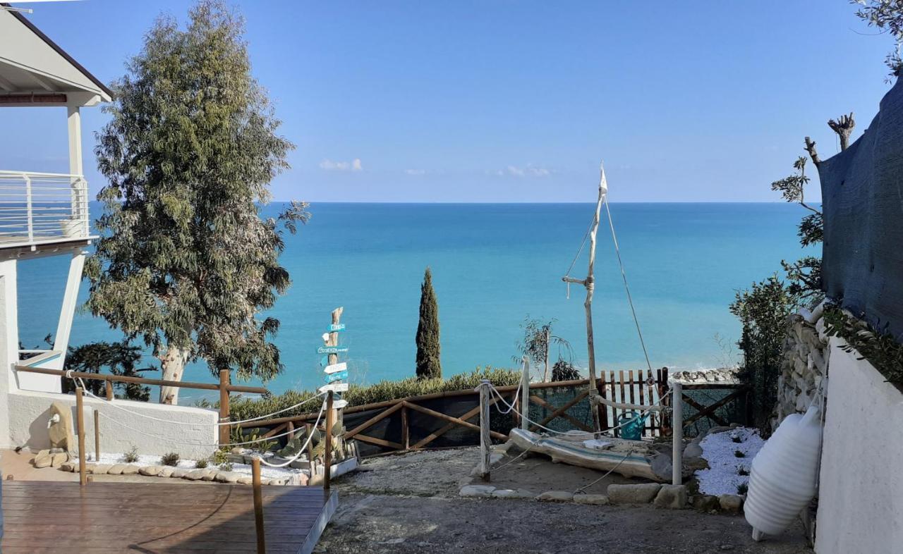 Vista D'Amare Hotel Pedaso Exterior photo
